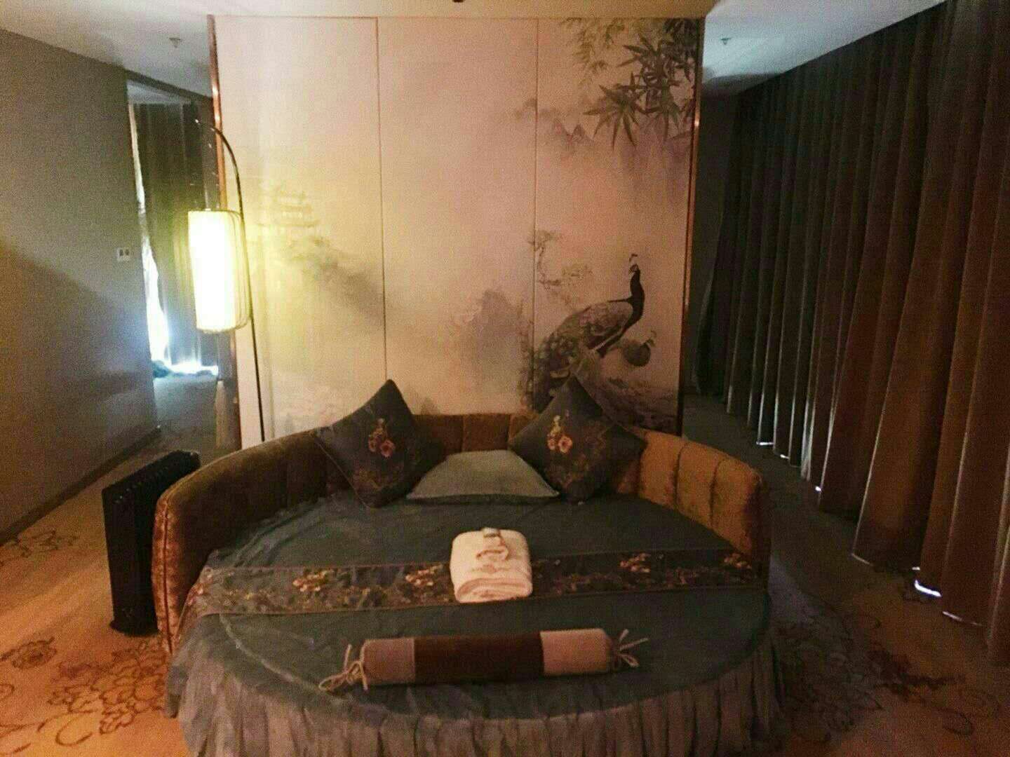 湘西芙蓉镇休闲中心电话多少号码啊